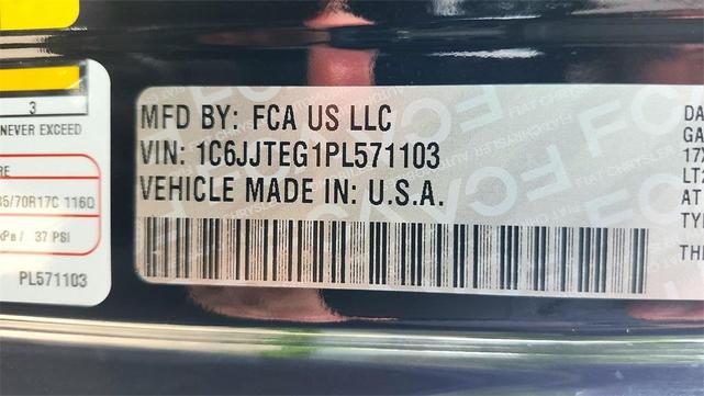 Photo of 2023 Black Clearcoat Jeep Gladiator