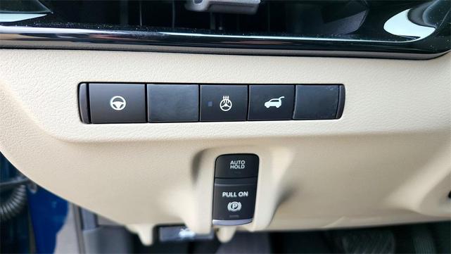 Photo of 2025 2t Tel Blk Roof Nissan Murano