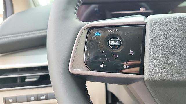 Photo of 2025 2t Tel Blk Roof Nissan Murano