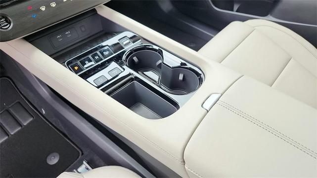 Photo of 2025 2t Tel Blk Roof Nissan Murano