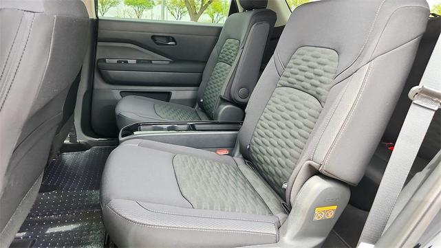 Photo of 2025 Black Nissan Pathfinder