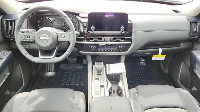 Photo of 2025 Black Nissan Pathfinder