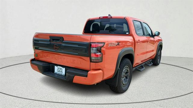 Photo of 2025 Afterburn Orang Nissan Frontier