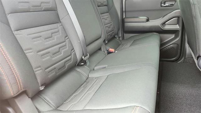 Photo of 2025 Afterburn Orang Nissan Frontier