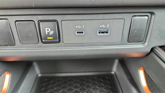 Photo of 2025 Afterburn Orang Nissan Frontier