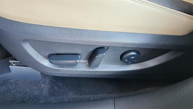 Photo of 2022 Majestic White INFINITI QX50