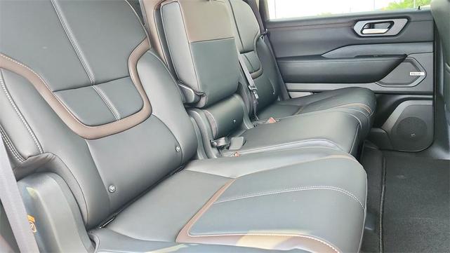 Photo of 2025 Brilliant Silver Metallic Nissan Armada