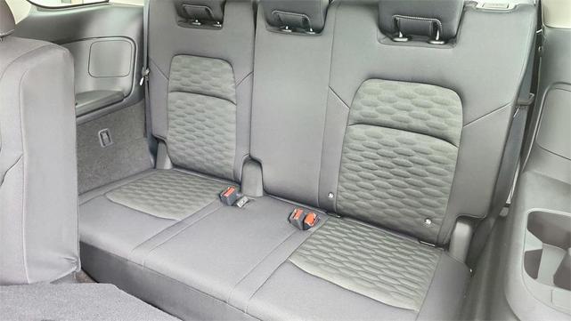 Photo of 2024 White Nissan Pathfinder