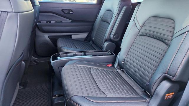 Photo of 2025 Gun Metallic Nissan Pathfinder