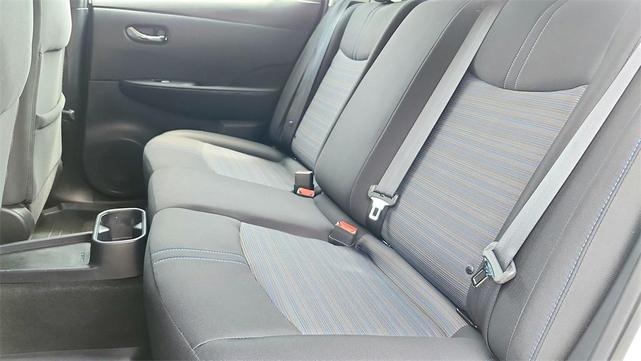 Photo of 2023 Glacier White Nissan Leaf