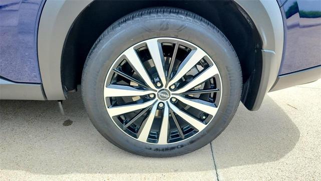 Photo of 2024 Deep Ocean Blue Nissan Pathfinder