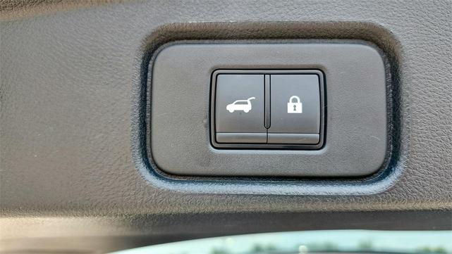 Photo of 2024 Deep Ocean Blue Nissan Pathfinder