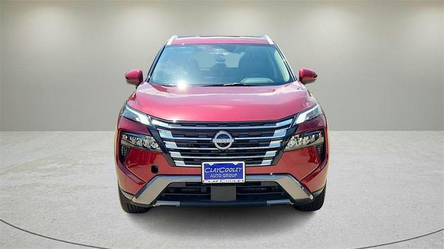 Photo of 2025 Scarlet Ember Nissan Rogue