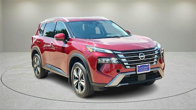 Photo of 2025 Scarlet Ember Nissan Rogue