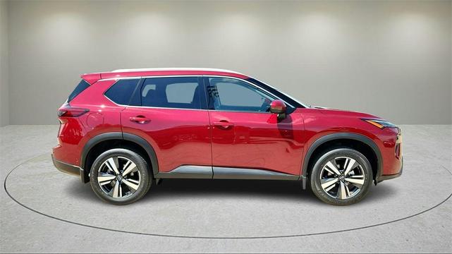 Photo of 2025 Scarlet Ember Nissan Rogue