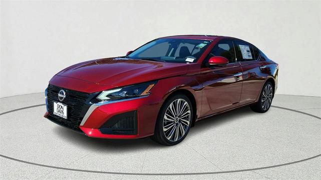 Photo of 2025 Scarlet Ember Nissan Altima