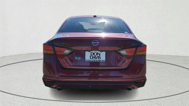 Photo of 2025 Scarlet Ember Nissan Altima