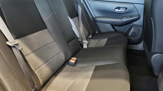 Photo of 2025 2t Gry Blk Roof Nissan Sentra
