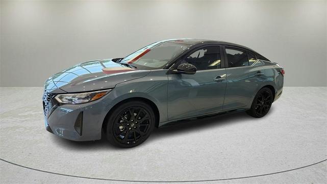 Photo of 2025 2t Gry Blk Roof Nissan Sentra