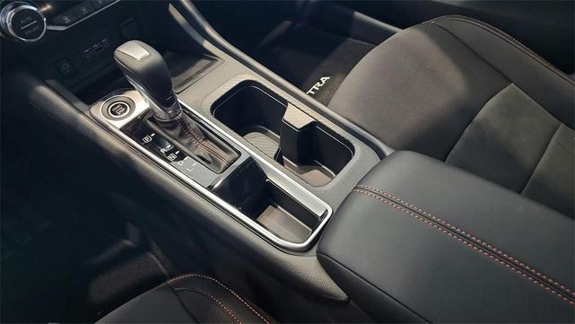 Photo of 2025 2t Gry Blk Roof Nissan Sentra