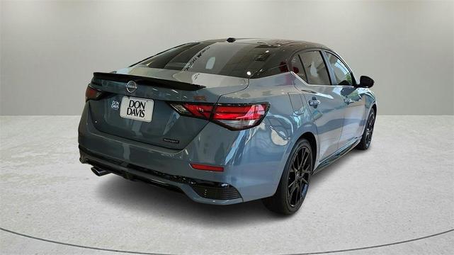Photo of 2025 2t Gry Blk Roof Nissan Sentra