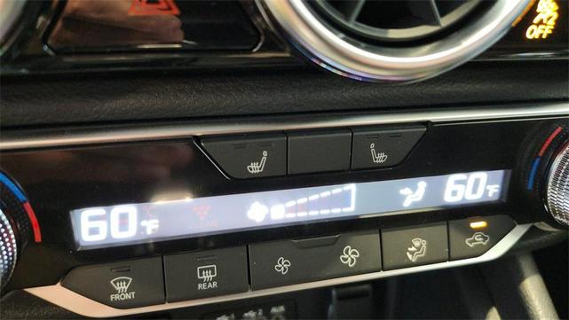 Photo of 2025 2t Gry Blk Roof Nissan Sentra