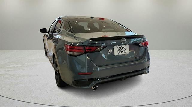 Photo of 2025 2t Gry Blk Roof Nissan Sentra