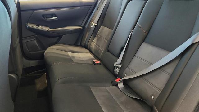 Photo of 2025 2t Gry Blk Roof Nissan Sentra