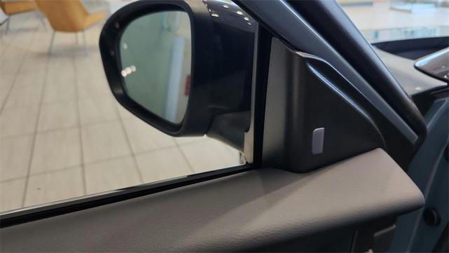 Photo of 2025 2t Gry Blk Roof Nissan Sentra