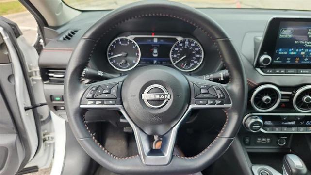 Photo of 2024 White Nissan Sentra