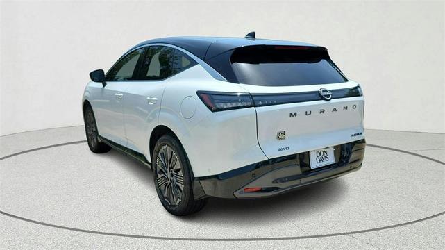 Photo of 2025 White / Black Nissan Murano