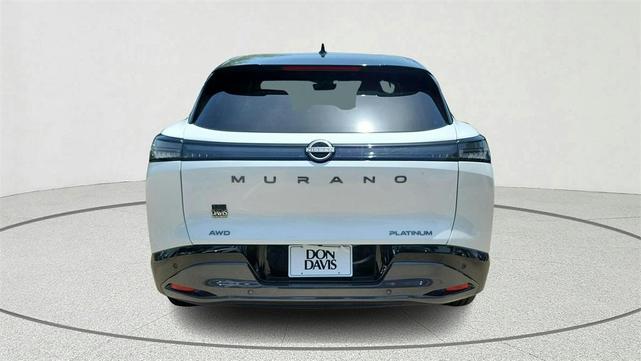 Photo of 2025 White / Black Nissan Murano