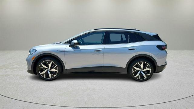 Photo of 2023 Silver Mist Volkswagen ID.4