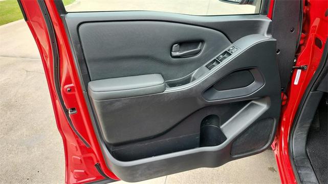 Photo of 2022 Red Alert Nissan Frontier