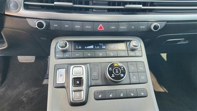 Photo of 2023 Hyper White Hyundai PALISADE