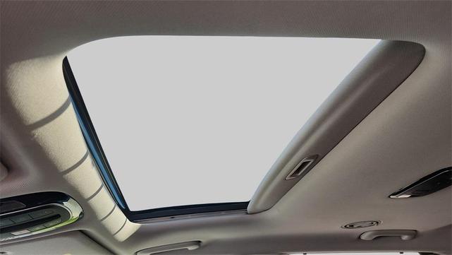 Photo of 2023 Hyper White Hyundai PALISADE