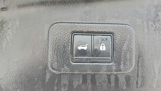 Photo of 2021 Aspen White Nissan Armada