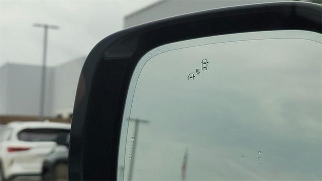 Photo of 2021 Aspen White Nissan Armada