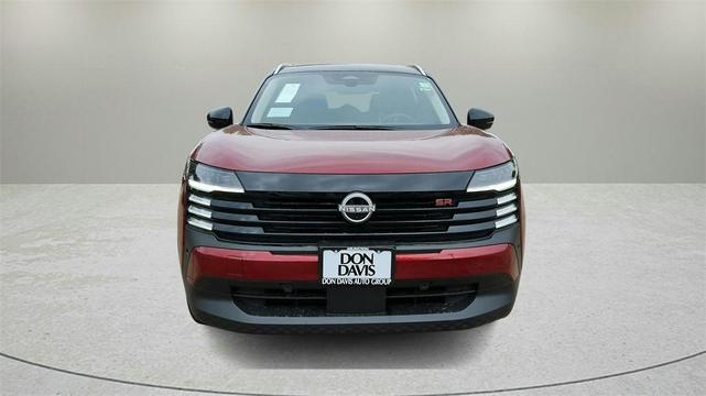 Photo of 2025 2t Red Blk Roof Nissan Kicks