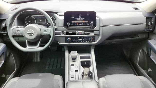 Photo of 2025 Gun Metallic Nissan Pathfinder