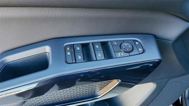 Photo of 2025 Black Nissan Pathfinder