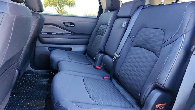 Photo of 2025 Black Nissan Pathfinder