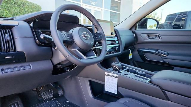 Photo of 2025 Black Nissan Pathfinder