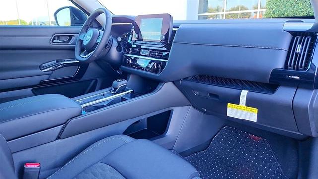 Photo of 2025 Black Nissan Pathfinder