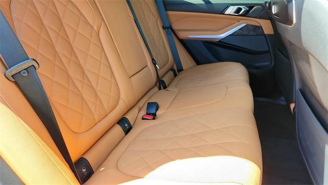 Photo of 2024 Manhattan Green Metallic BMW X5