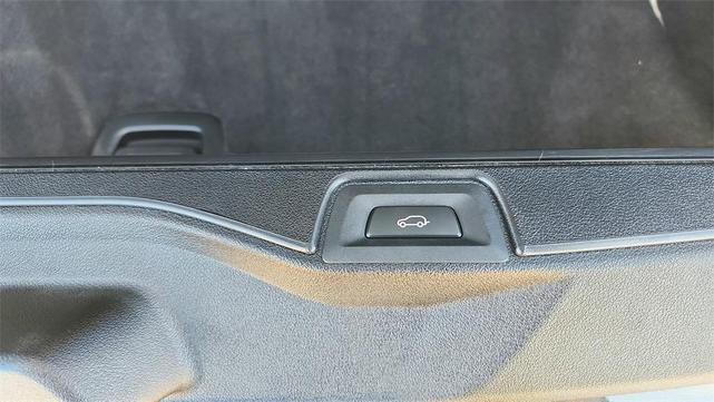 Photo of 2024 Manhattan Green Metallic BMW X5