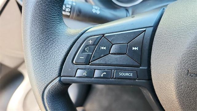 Photo of 2023 Super Black Nissan Kicks