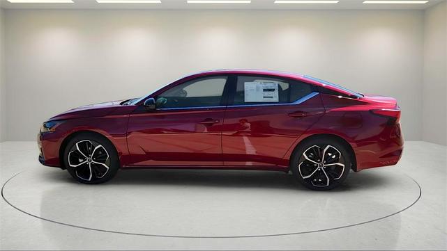 Photo of 2025 Scarlet Ember Nissan Altima