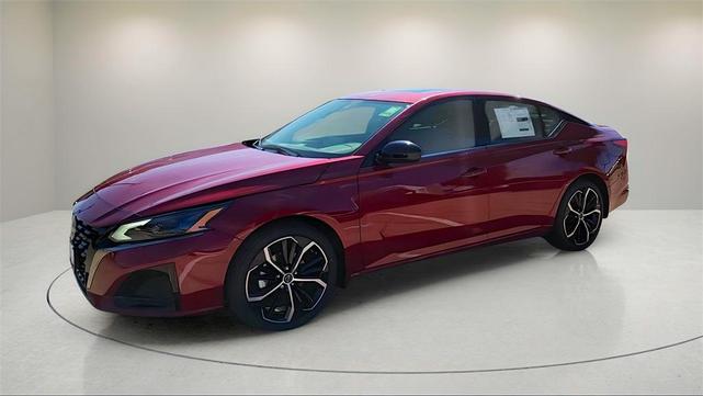 Photo of 2025 Scarlet Ember Nissan Altima