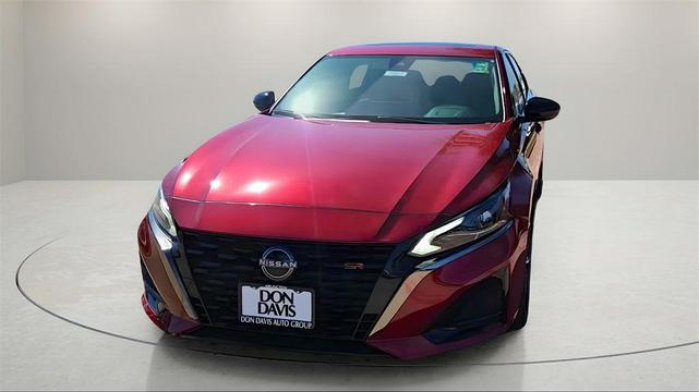 Photo of 2025 Scarlet Ember Nissan Altima